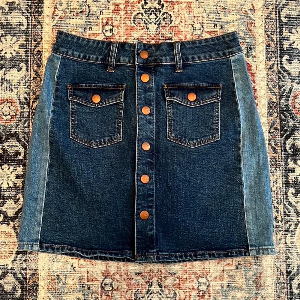 Madewell Two Tone Stretch Denim Button Down Skirt